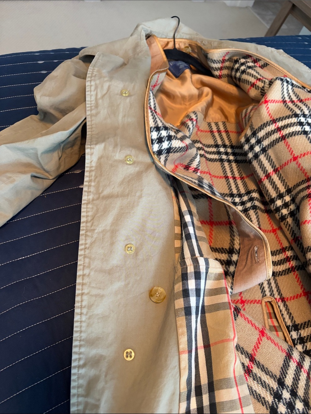 Vintage Burberry OliveGreen/Tan Trench Coat With Removable Wool Lining - Picture 16 of 16